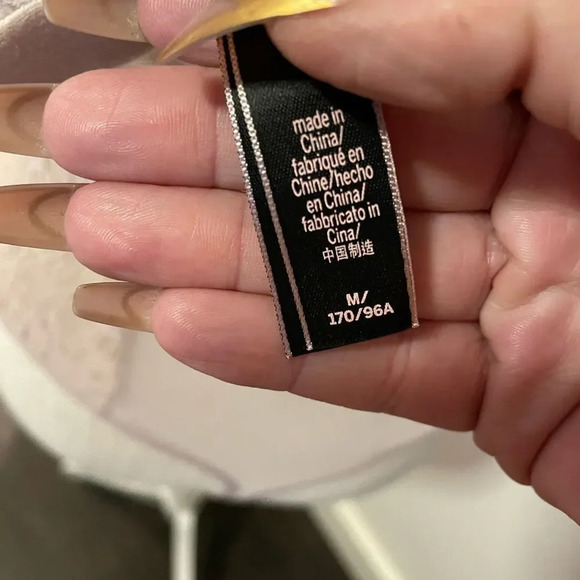 VICTORIA SECRET LACE CAP SLEEVE BODYSUIT WITH MESH BACK LAVENDER SIZE M - Picture 8 of 16